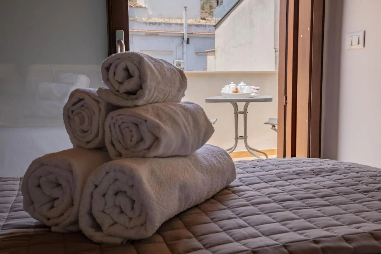 Verdirooms158 Castellammare del Golfo 0*,  Italien