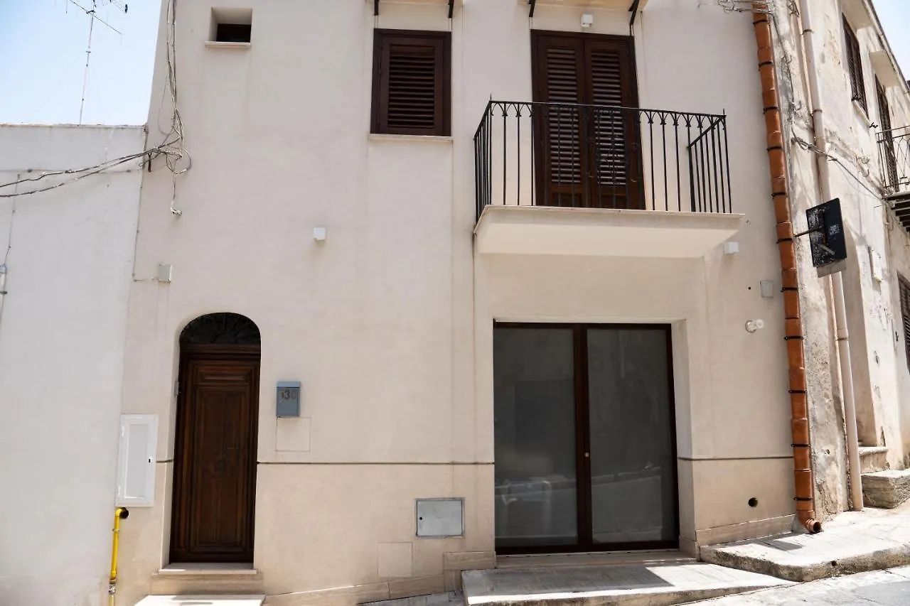 Verdirooms158 Castellammare del Golfo Frühstückspension