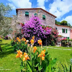 https://il-casale-del-magra.hotelitalianriviera.com