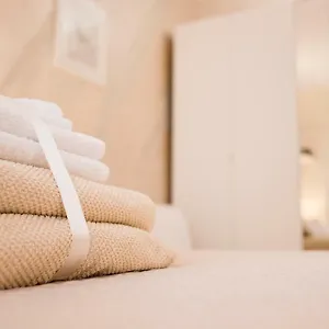 https://gold-house-la-spezia.hotelitalianriviera.com